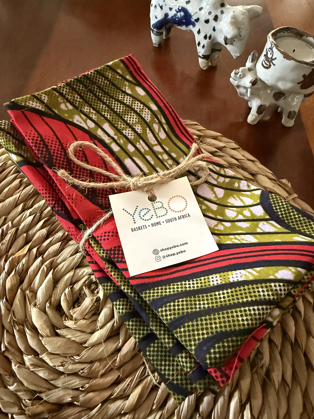 8 pack cotton serviettes, Red Leaf