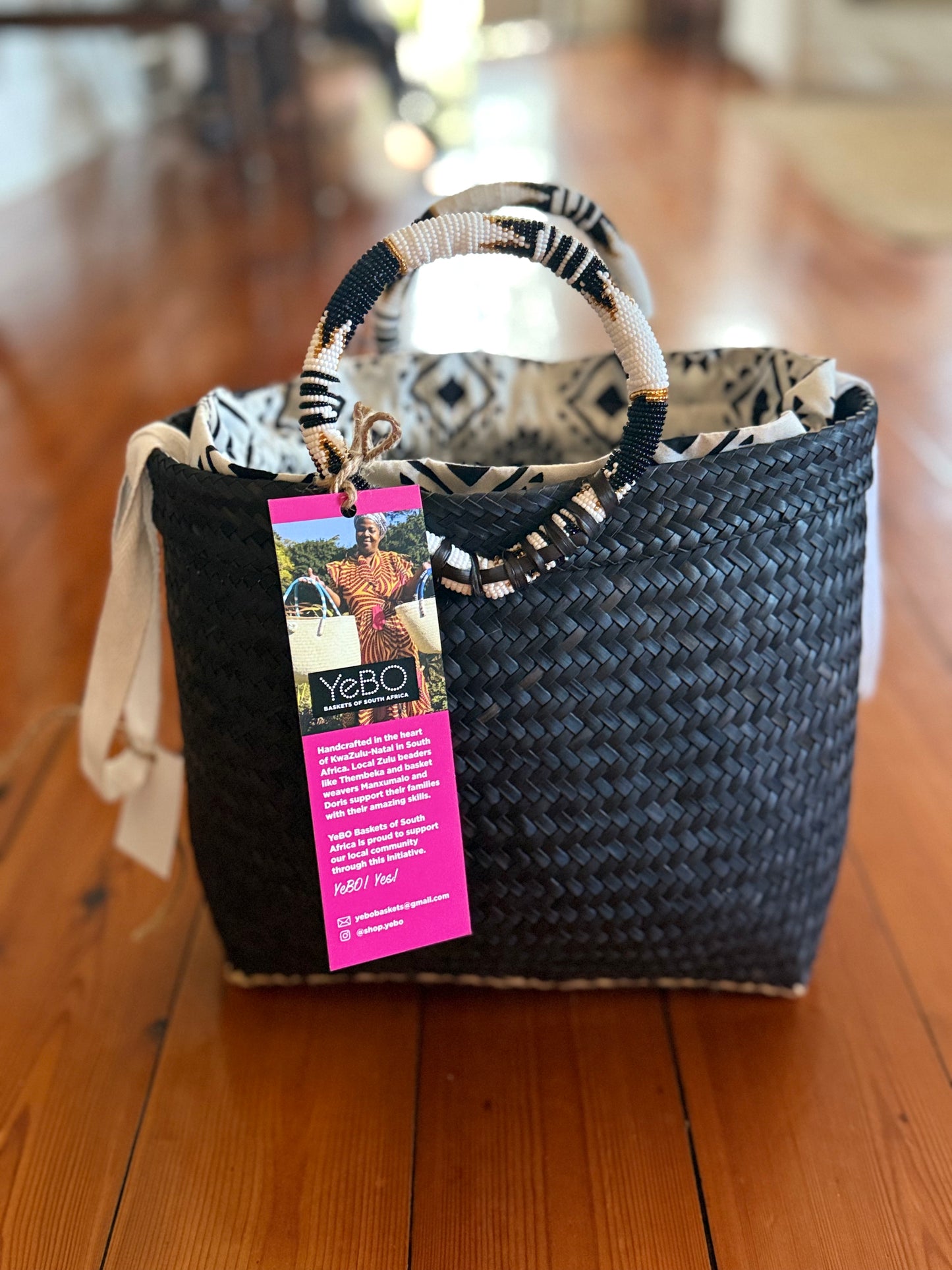 Drawstring bag - B/W small