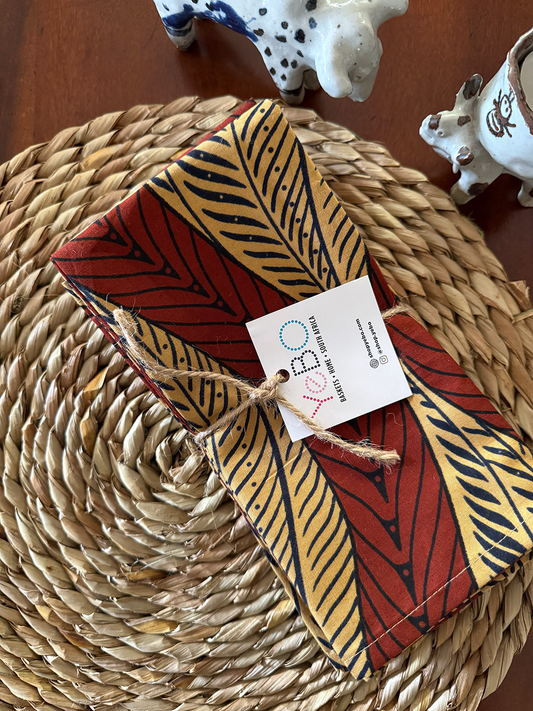 8 pack cotton napkins - brown curves