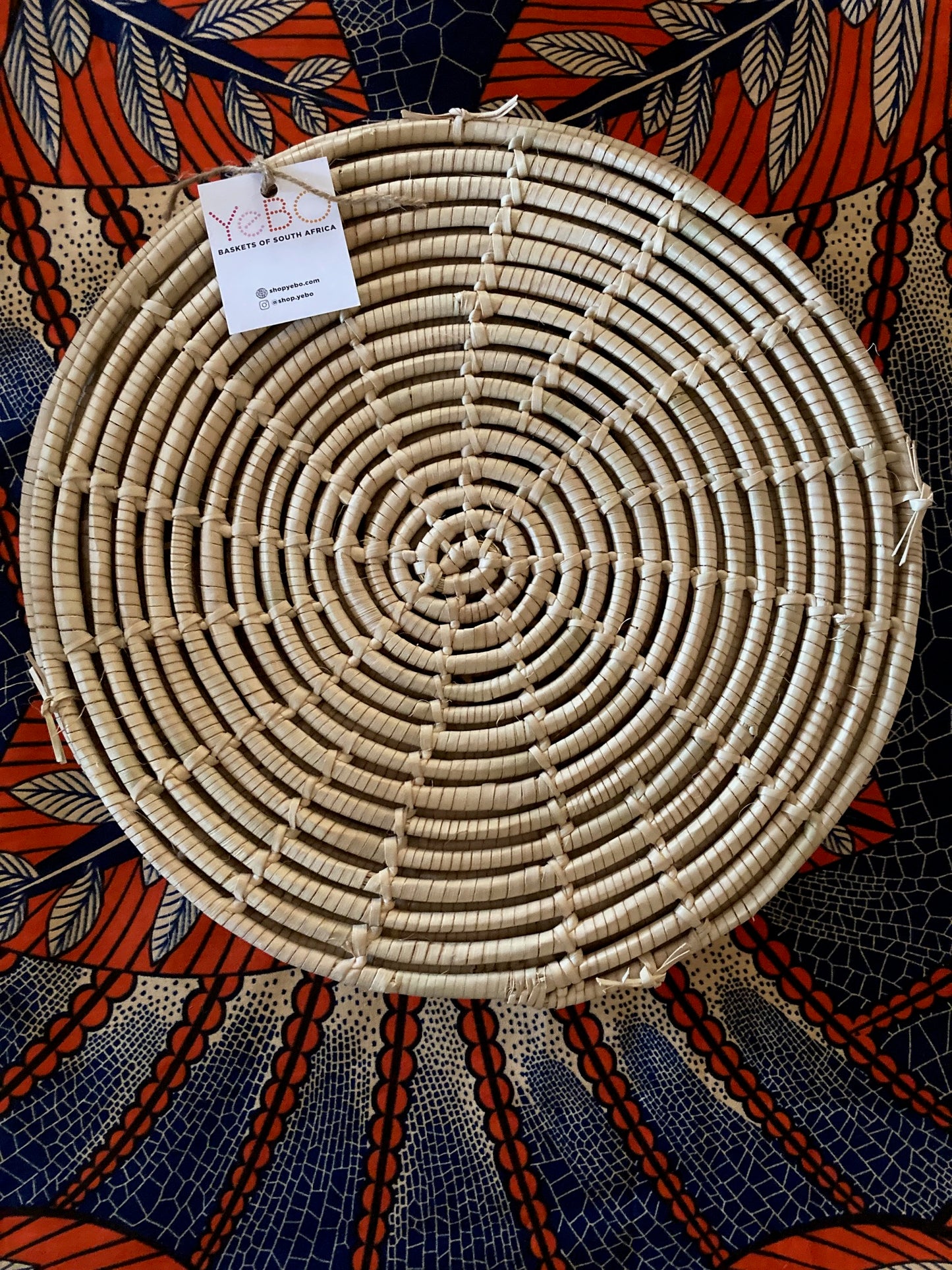 6 Natural woven placemats, regular size