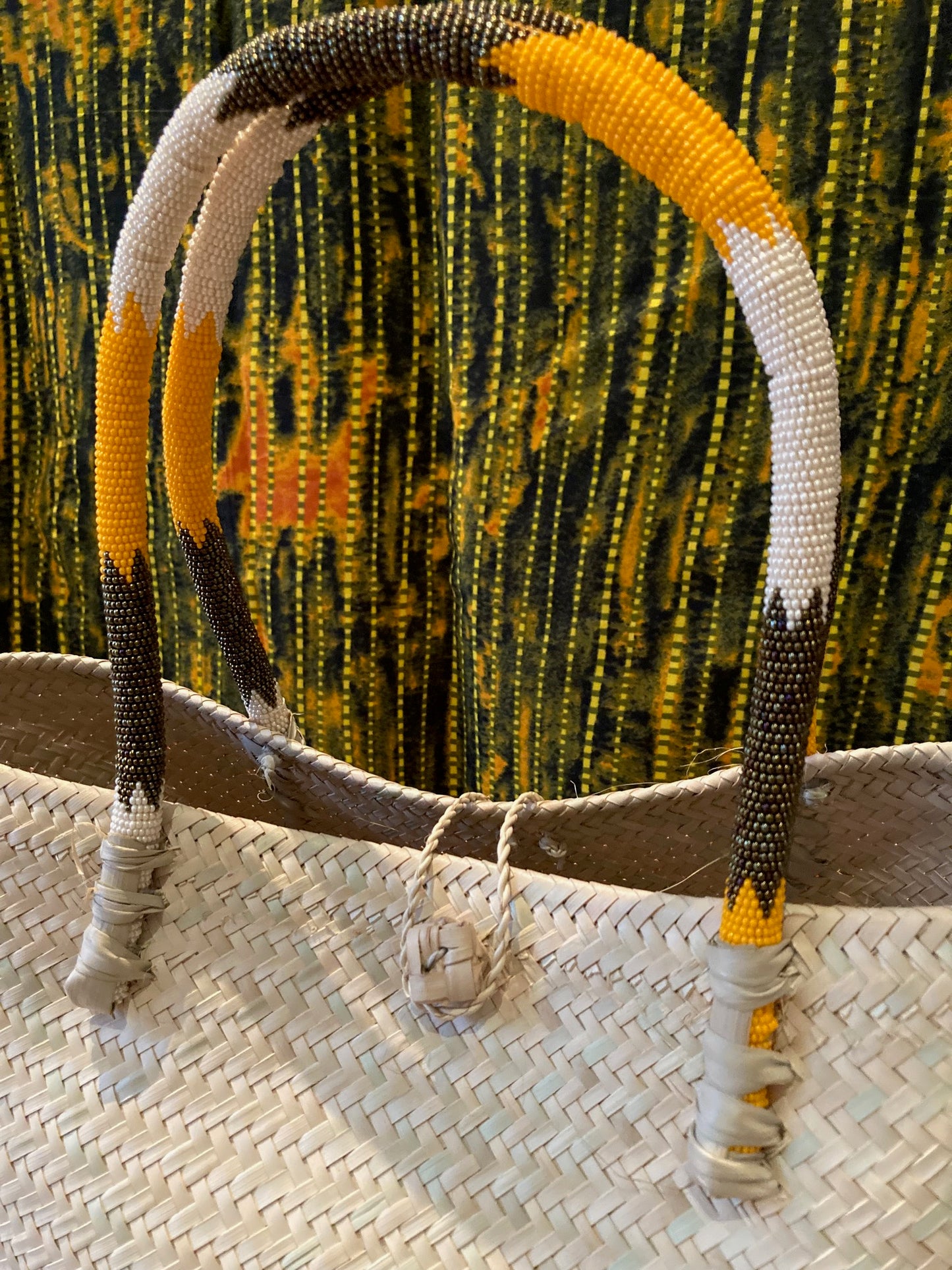 1-Natural Tub basket with beaded handles