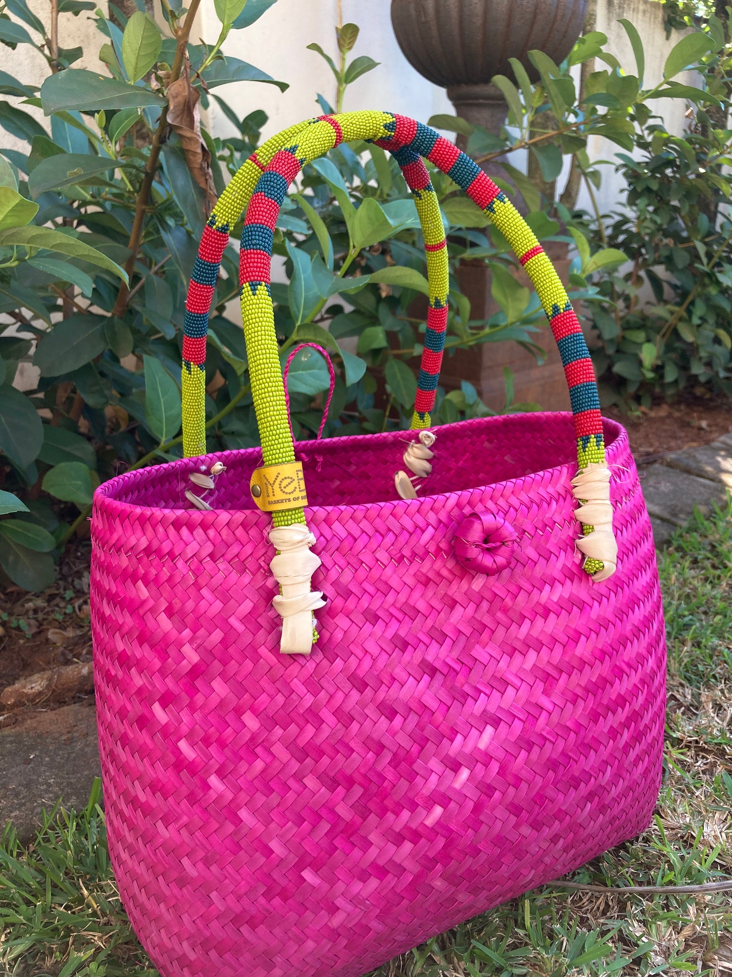 1 Hot Pink Tub basket with beaded handles